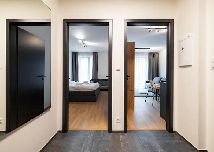 Florian Aparthotel 4*