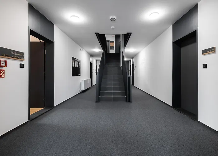 Florian Aparthotel 4*
