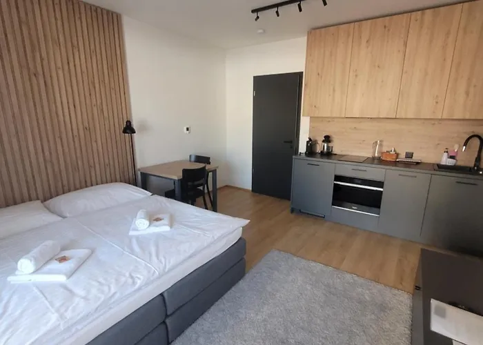 Florian Aparthotel 4*